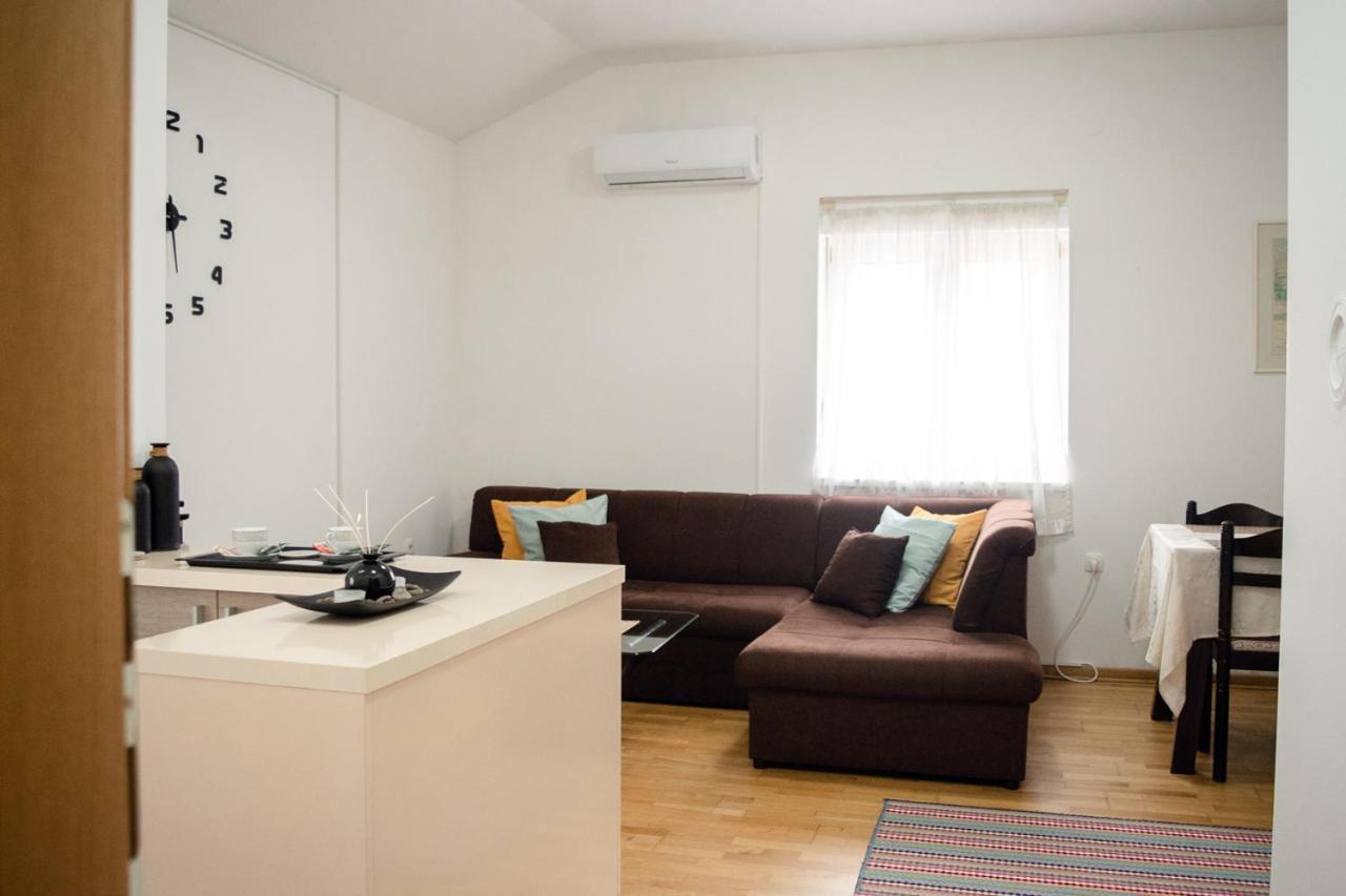 Apartment Abras
